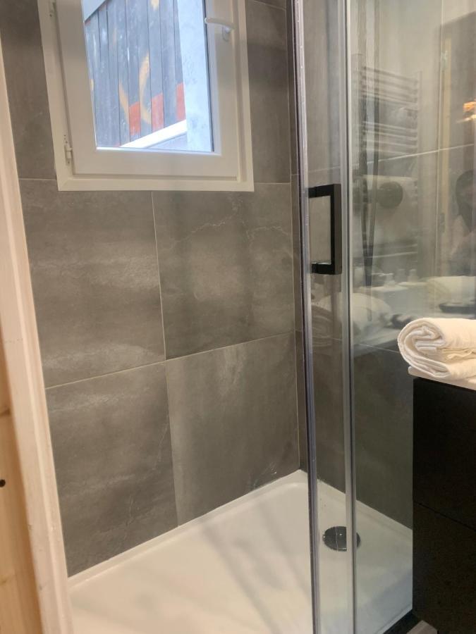 Les Thermes Du Beffroi Calais Exterior foto